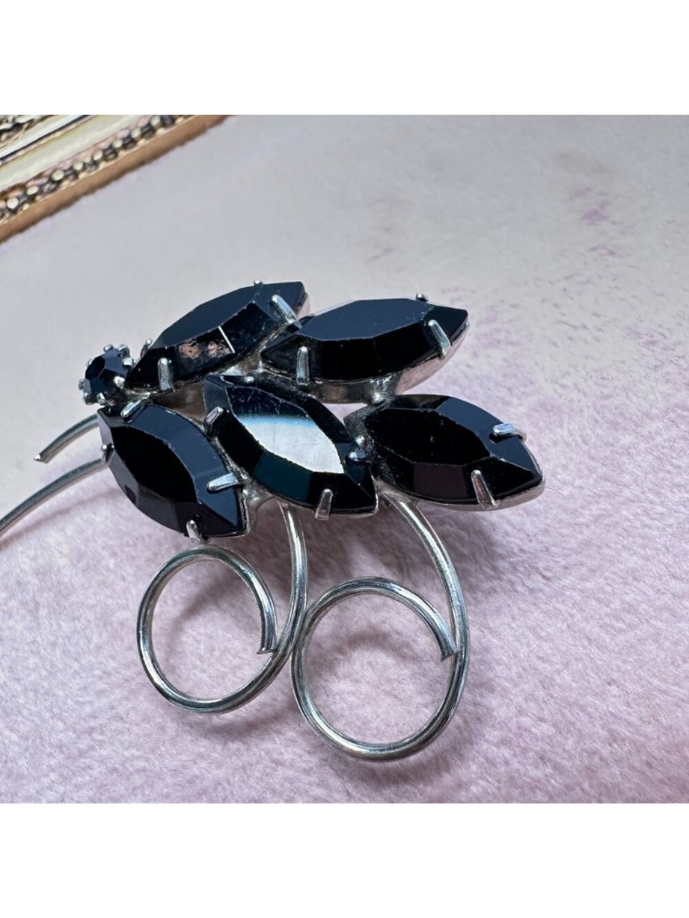 Vintage MCM Jet Black & Silver-Tone Floral Leaf Brooch Pin Mid-Century Modern - Picture 6 of 9